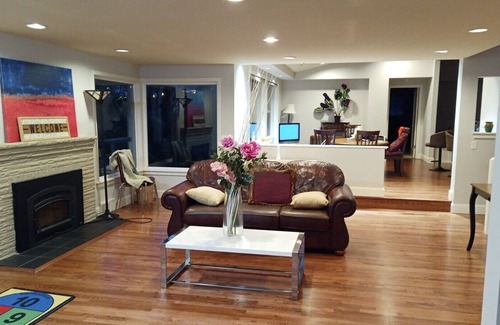 Northwest Bellevue House | Bellevue North Luxury House Reasonably Priced - Made it Very Affordable !
