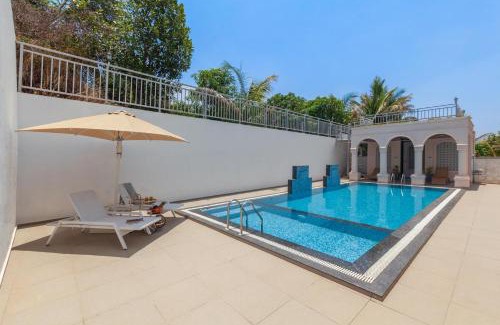 Nashik Villa | Bellevue Palace by StayVista - Lavish abode with a pool, Landscaped lawn, Gazebo & Adventure activities