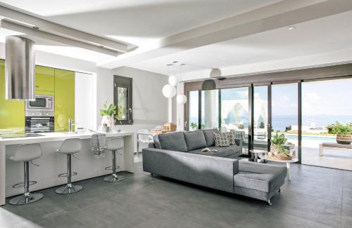 Haniotis Villa | Bellevue Villas with private pool