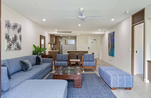 Palm Cove Resort | Bellflower at Temple Family Beachside Paradise