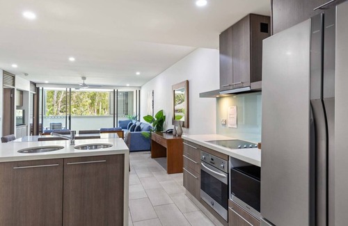 Palm Cove Resort | Bellflower at Temple Family Beachside Paradise