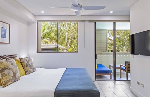 Palm Cove Resort | Bellflower at Temple Family Beachside Paradise