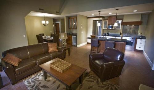 Canmore Hotel | Bellstar Suites at Solara Resort