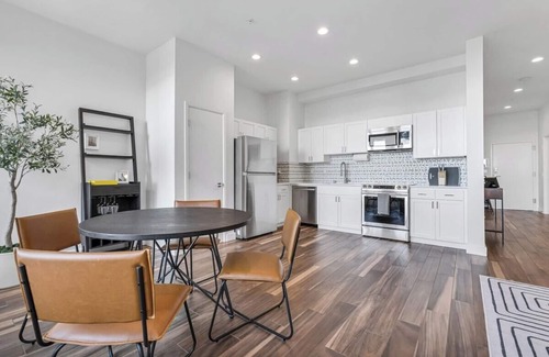 Belltown Condo | Belltown Condo with Views near Pike Place