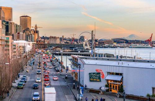 Belltown Apartment | Belltown Court Sunset Suite