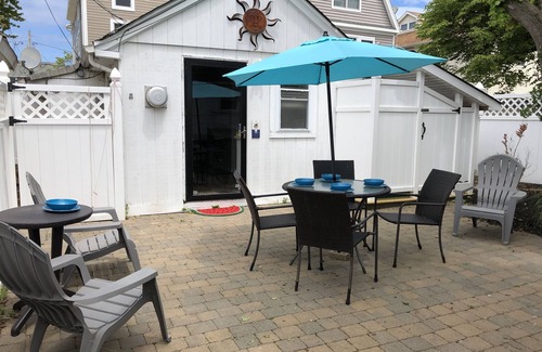 Lake Como House | Belmar 3-Bedroom Front House ~ A Block To The Ocean!