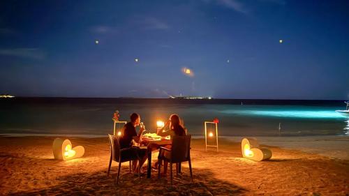 Bodufolhudhoo Hotel | Belmar Beach