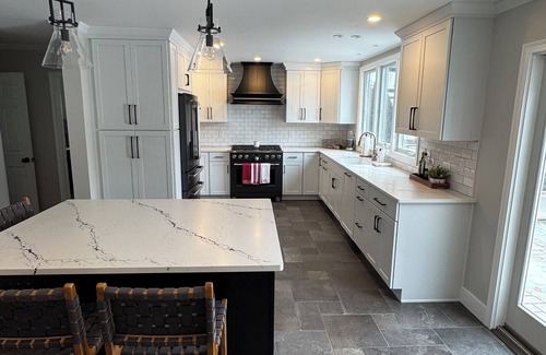 Saratoga Springs House | BELMONT WEEK RENTAL 1/4th mile from the track!