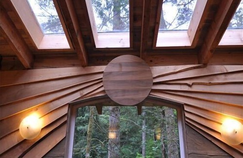 Coos Bay House | Below the Falls Lodge - Next to Golden & Silver Falls