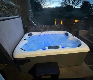 Bowness-on-Windermere House | Belsfield Cottage