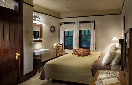 West Glacier Hotel | Belton Chalet