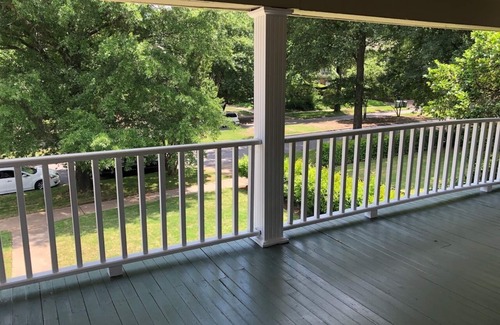 Central Gardens Apartment | Belvedere Manor 4 Quiet 1-king bed apt Memphis Midtown, 4min to hospital, up