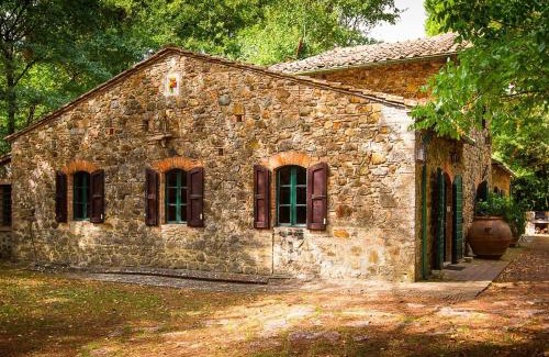 Montecatini Val di Cecina House | Belvilla by OYO Holiday Home with Pool