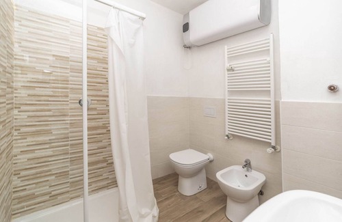 Sauze d'Oulx Ski Chalet | Belvilla by OYO Miramonti 4 Trilocale 6 pax