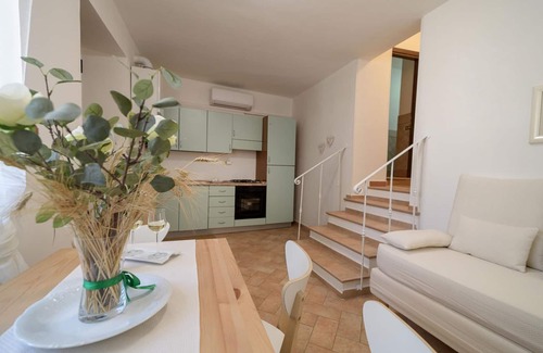 Sassoferrato Apartment | Belvilla by OYO Snug apartment with shared pool
