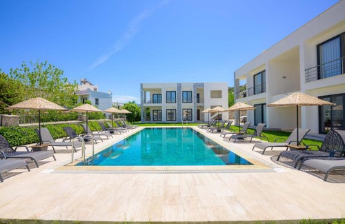 Gundogan Hotel | Ben Houses Family