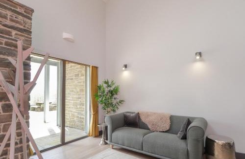 East Lewiston House | Ben Luna Lodge