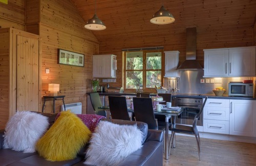 Banchory Cottage | Ben Macdui - sleeps 6 guests in 3 bedrooms