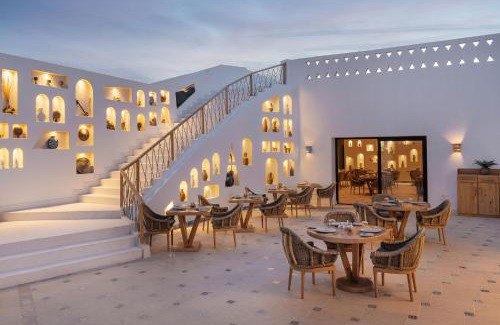 Al Karnak Hotel | Benben by Dhara Hotels - Adults Only