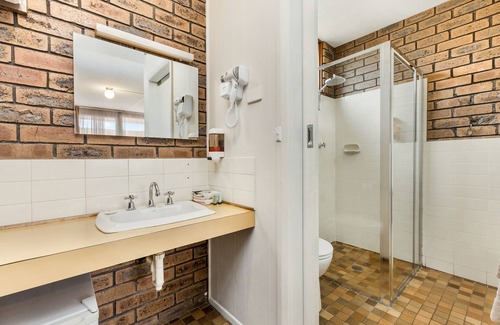 East Bendigo Hotel | Bendigo McIvor Motor Inn