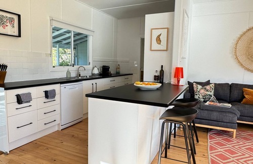 Bendalong House | Bendy Beach House allows a pet.