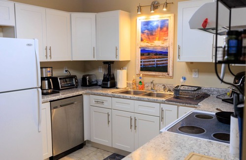 Hixson Apartment | Beneath His Wings at Dry Creek Hideaways