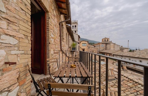Assisi House | Benedictine monastery of 1072