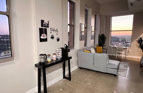Central Business District Apartment | Bengals, King Bed, Free Parking