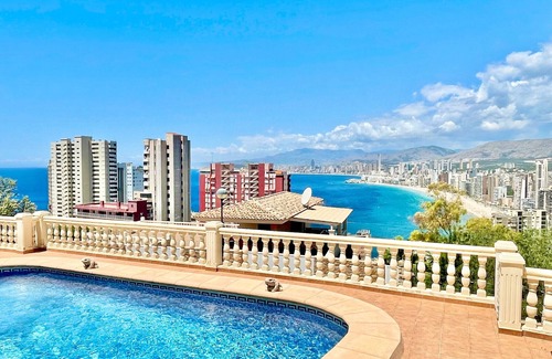 Benidorm Villa | BENIDORM EYE VILLA R083