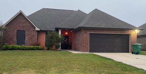 Thibodaux House | Bennu's Country Cottage near Nicholls State and local hospitals