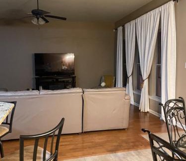 Thibodaux House | Bennu's Country Cottage near Nicholls State and local hospitals