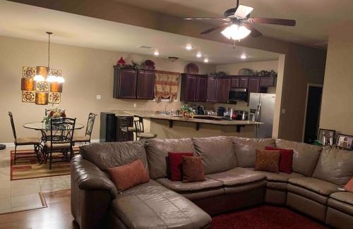 Thibodaux House | Bennu's Country Cottage near Nicholls State and local hospitals