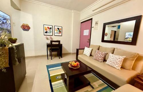 Pali Hill Apartment | Benston 203, Off Carter Road, Bandra West by Connekt Homes
