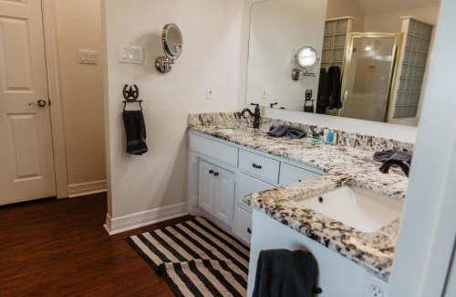 Springtown Villa | Bent Creek Lodge