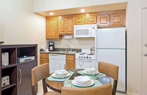 Pittman Center Condo | Bent Creek One bedrooms · Smokey Mountain One Bedroom Suite, Gatlinburg.