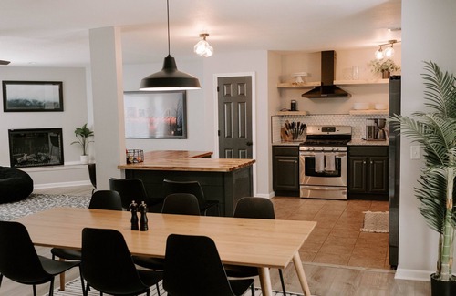 Bentonville House | Bentonville Luxury - Trails! - Bike Out - 2 Decks