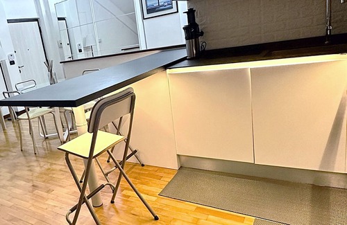 Historic Centre Apartment | Benvenuti al Nido di Porta Susa: Un Rifugio di Comfort nel Cuore di Torino
