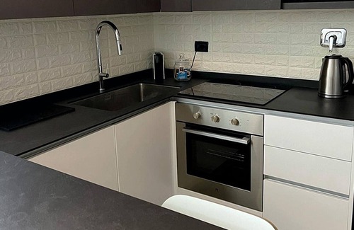 Historic Centre Apartment | Benvenuti al Nido di Porta Susa: Un Rifugio di Comfort nel Cuore di Torino