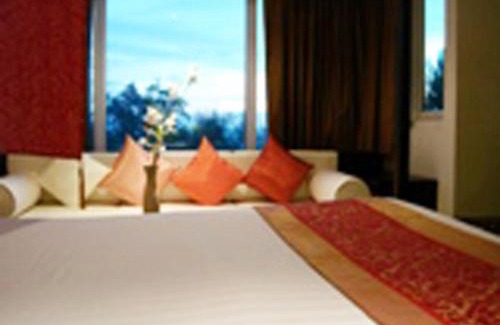 Cherngtalay Hotel | Benyada Lodge - Surin Beach