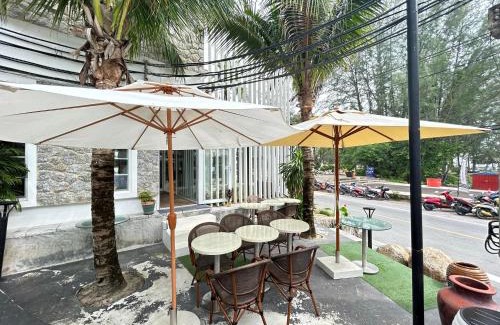 Cherngtalay Hotel | Benyada Lodge - Surin Beach