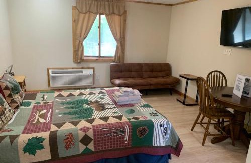 Benzonia Resort | Benzonia Rustic Resort