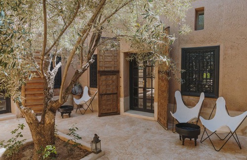 Oumnass House | Berber superior bedroom