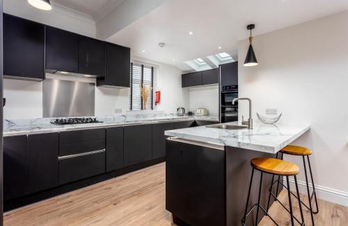 Prestwick House | Berelands House - Donnini Apartments