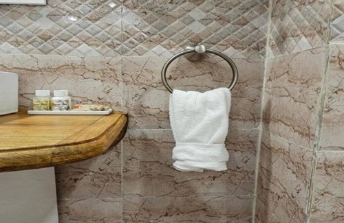 Castara Bed & Breakfast | Beres Vale Apartments - Deluxe Double Room with Sea Viewn