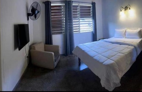 Saint Andrew House | Beresford Guesthouse