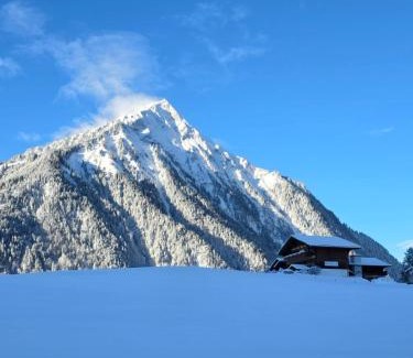 Aeschi bei Spiez Hotel | Bergblick Lodge - 3 Sterne Garni - Neueröffnung