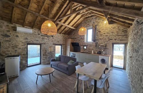 Le Lonzac House | Bergerie en plein nature - SPA PRIVATIF
