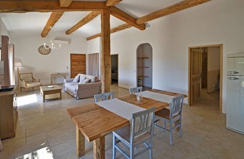 Pinarellu House | BERGERIE STONE HOUSE - HEATED PRIVATE SWIMMING POOL IN Piattata