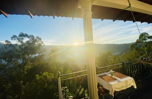 Demodera Hotel | Berghaus Bungalow
