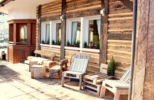 Furtwangen Hotel | Berghotel und Restaurant Kräuter Chalet